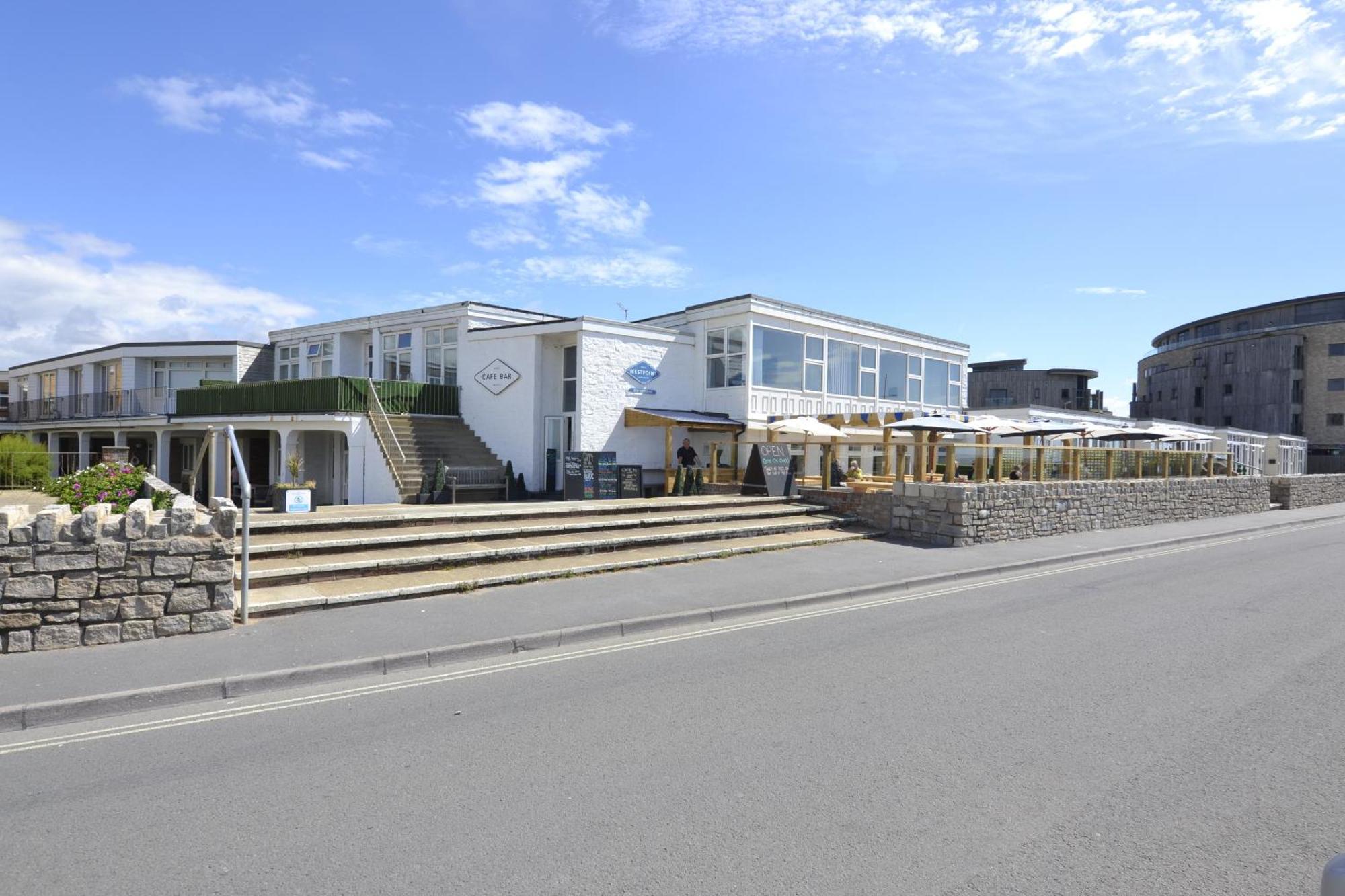 Westpoint Apartments Вест-Бэй Экстерьер фото